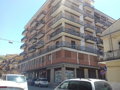 Foto Appartamento in La Piscopia 24, San Marco in Lamis Centro con 3 locali