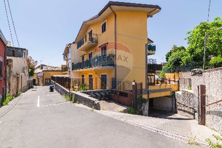 Foto Appartamento in via giuseppe motta, San Giovanni la Punta Centro