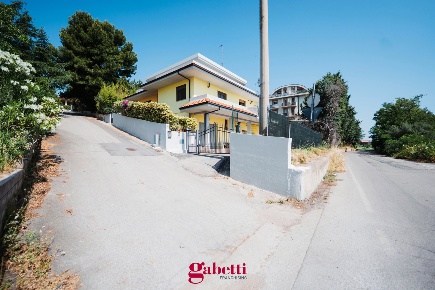 Foto Villa singola in Via Pier Giorgio Frassati 16, San Salvo Centro