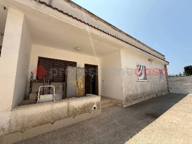 Foto Villa bifamiliare in Via Girasoli 166, Taranto San Vito - Carelli
