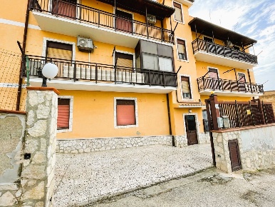 Foto Appartamento in Via Romualdo Salernitano 5, Agrigento di 123 m²