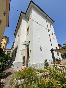 Foto Appartamento a Grosseto Mascagni - Saracina di 124 m² con 5 locali