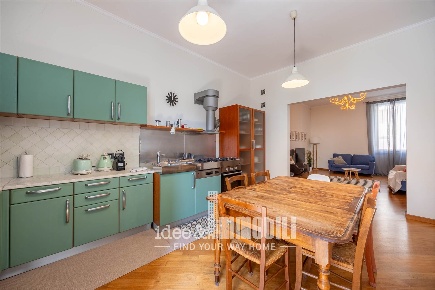 Foto Appartamento a Firenze Mazzini - Oberdan di 280 m² con 11 locali