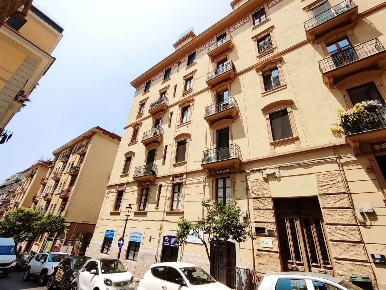 Foto Appartamento in via angelo papio 35, Salerno Centro di 120 m²