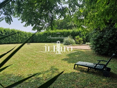 Foto Appartamento a Campi Bisenzio Il Rosi, Limite di 160 m² con 5 locali