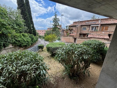 Foto Appartamento in Via Beatrice, Perugia Elce di 200 m² con 5 locali