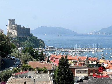 Foto Appartamento in Via della Repubblica 67, La Spezia Albiano Magra