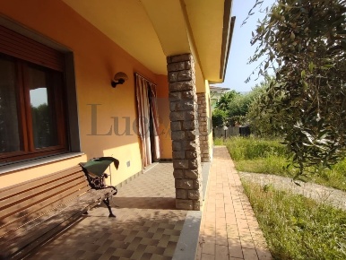 Foto Villa unifamiliare in Via del Monumento 27, Capannori Marlia di 160 m²