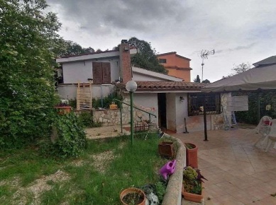 Foto Villa unifamiliare in Via Giacomo Puccini  5, Zagarolo Valle Martella