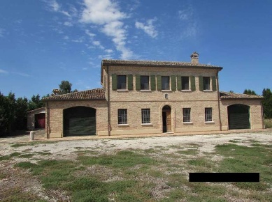 Foto Villa unifamiliare in Via dismano, Ravenna di 391 m² con 13 locali