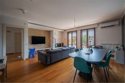Foto Appartamento in Via Don Guglielmo Fratini, Perugia di 134 m²