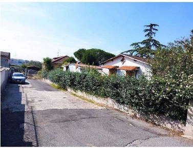 Foto Appartamento in Via Poggio Sannita 14, Roma Lunghezza di 188 m²