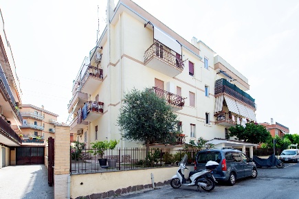 Foto Appartamento in Via Varzi 60, Roma Ottavia di 84 m² con 2 locali