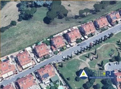 Foto Villa unifamiliare Roma Anagnina di 108 m² con 4 locali in vendita
