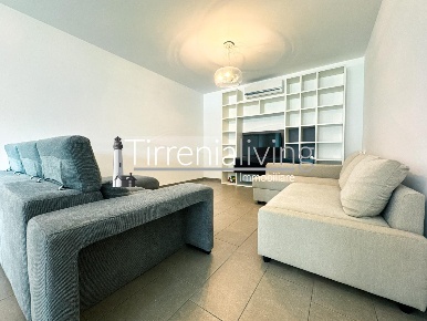 Foto Appartamento a Pisa Calambrone di 110 m² con 5 locali in affitto