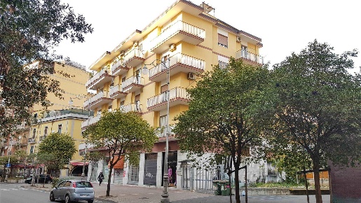 Foto Appartamento a Salerno Torrione di 150 m² con 5 locali in vendita