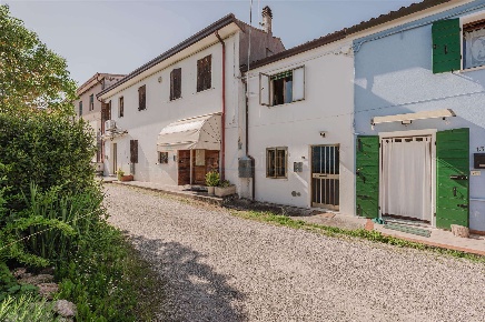 Foto Villa a schiera in Via Terronazzo 15, Venezia Dese di 63 m² in vendita
