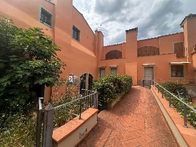 Foto Appartamento a Firenze Galluzzo di 133 m² con 7 locali in vendita