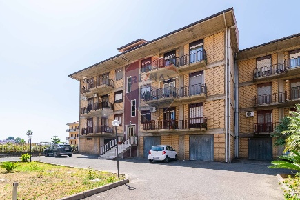 Foto Appartamento in Viale Nitta, Catania Villaggio Sant'Agata di 137 m²