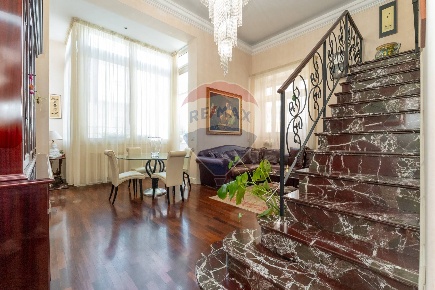 Foto Appartamento in Via Pola, Catania Corso Italia - Europa di 135 m²