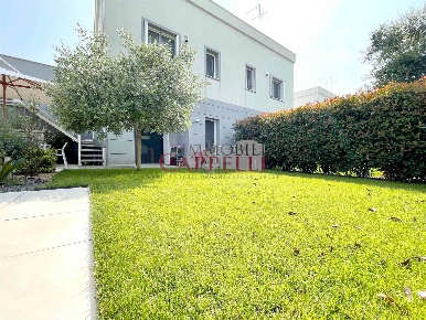 Foto Villa a schiera in Via Grazia Deledda 99, Forlimpopoli di 170 m²