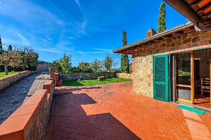 Foto Appartamento a San Casciano in Val di Pesa di 110 m² con 9 locali