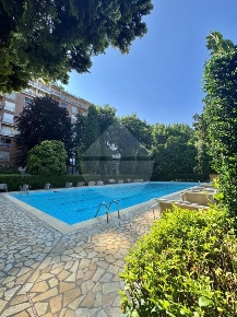 Foto Appartamento in VIALE FAENZA, Milano di 160 m² con 5 locali in vendita