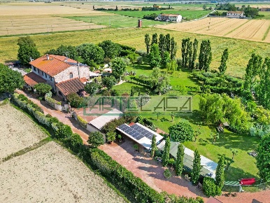 Foto Appartamento a Cascina San Frediano Sud - San Lorenzo a Pagnatico