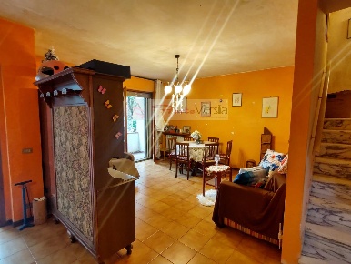 Foto Villa a schiera a Pietrasanta di 135 m² con 7 locali in vendita