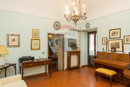 Foto Appartamento in Via Vasta, Catania Centro Storico di 124 m² in vendita