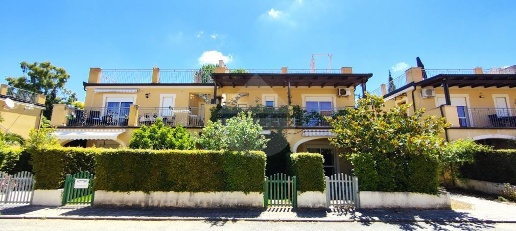 Foto Appartamento in Contrada Difesa, Pizzo di 65 m² con 3 locali