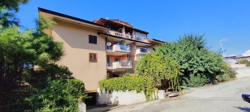 Foto Appartamento in Via Pesago, Pizzo Centro di 73 m² con 3 locali