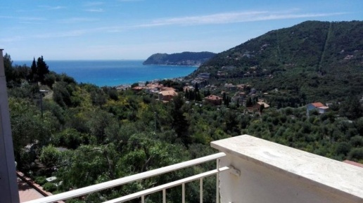 Foto Villa a Alassio in vendita