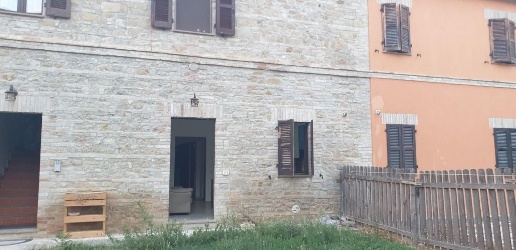 Foto Appartamento in contrada Berta 1, Treia di 70 m² con 3 locali