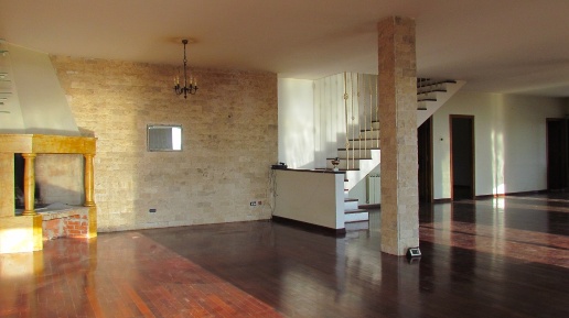 Foto Villa unifamiliare in Bordighera, Bordighera di 450 m² con 10 locali