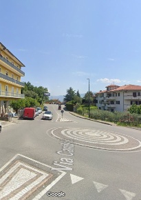 Foto Villa unifamiliare Mendicino di 339 m² in aste