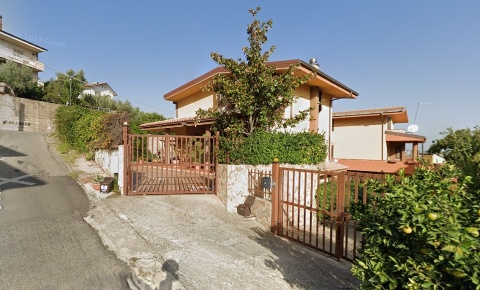 Foto Villa unifamiliare Mendicino in aste