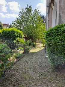 Foto Villa unifamiliare in VIALE ROMA 70, Turate di 330 m² con 8 locali