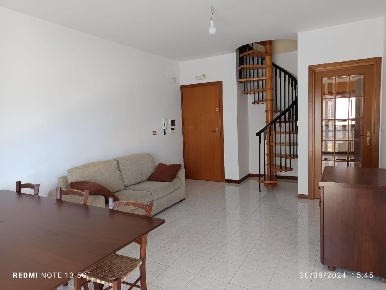 Foto Appartamento a Folignano di 135 m² con 6 locali in vendita