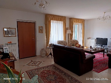 Foto Villa a schiera in VIA S.ANTONIO, Folignano Centro di 210 m²