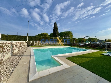 Foto Appartamento in via bell'italia, Peschiera del Garda di 90 m²