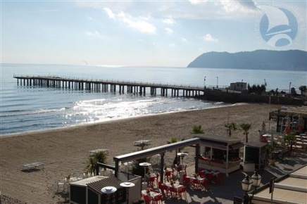 Foto Appartamento a Alassio in vendita