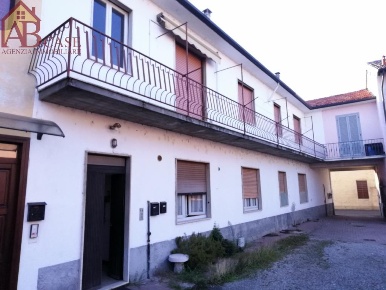 Foto Appartamento in via mazzini, Gambolò Centro di 95 m² con 3 locali