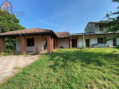 Foto Villa bifamiliare in via mazzini, Gambolò Centro di 255 m² in vendita