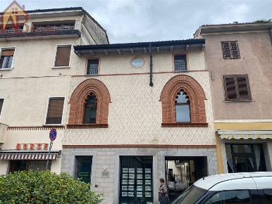 Foto Appartamento in via mazzini, Gambolò Centro di 134 m² con 4 locali