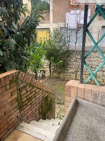 Foto Appartamento a Monteriggioni di 100 m² con 5 locali in vendita