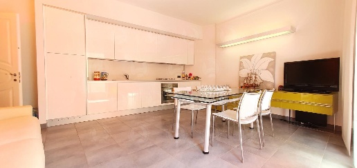 Foto Appartamento in Via Leonardo Da Vinci, Alassio Via Roma, Borgo Barusso