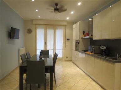 Foto Appartamento in Via Adelasia, Alassio di 75 m² con 3 locali in vendita