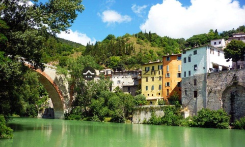 Foto Appartamento in via san francesco d'assisi, Fossombrone Centro