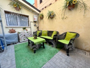 Foto Appartamento in Via San Vincenzo Ferreri, Alassio di 65 m² in vendita